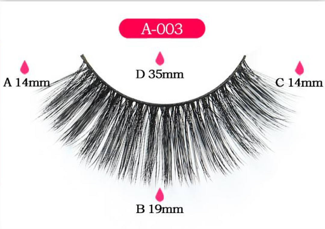 Eyelash set with applicator